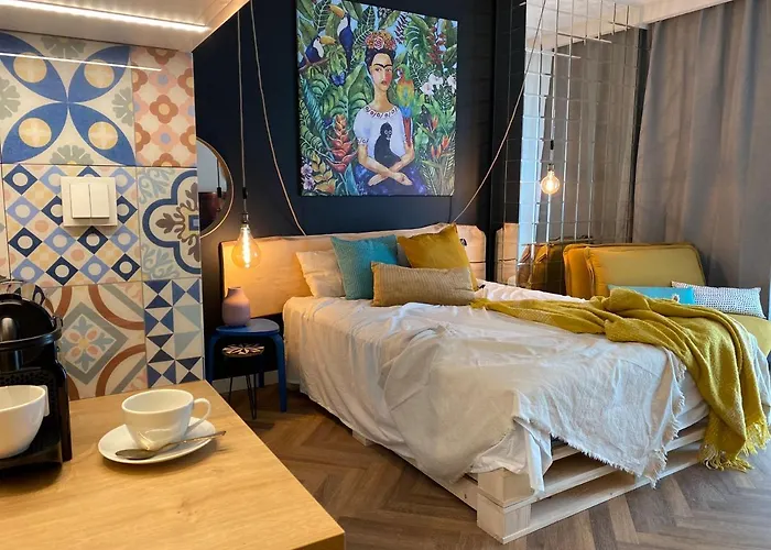 Uroczy Apartament Art Marina Z Widokiem Na Rzeke I Bezplatnym Parkingiem