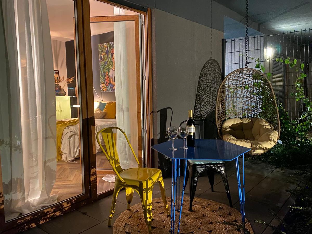 Uroczy Art Marina Z Widokiem Na Rzeke I Bezplatnym Parkingiem Apartament