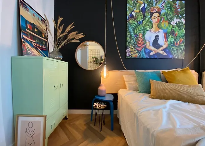 Uroczy Apartament Art Marina Z Widokiem Na Rzeke I Bezplatnym Parkingiem