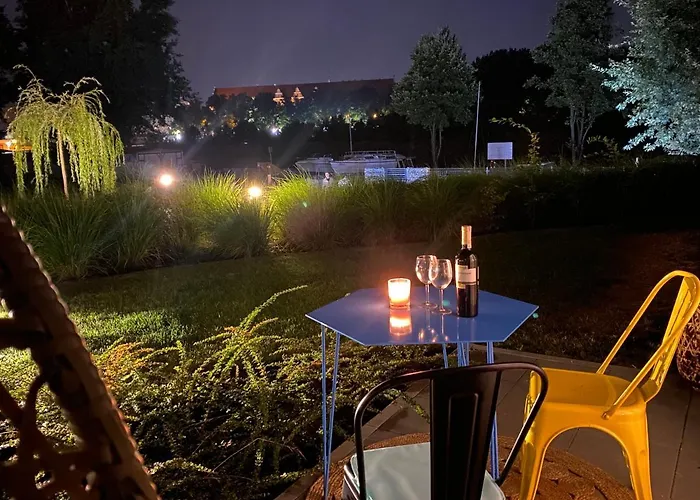 Uroczy Apartament Art Marina Z Widokiem Na Rzeke I Bezplatnym Parkingiem